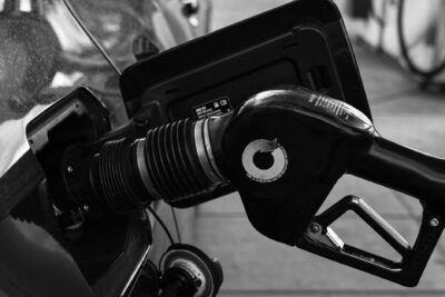 Location de voiture à la Toussaint : avec un gazole à 2,36 euros, la politique carburant pèse sur la facture